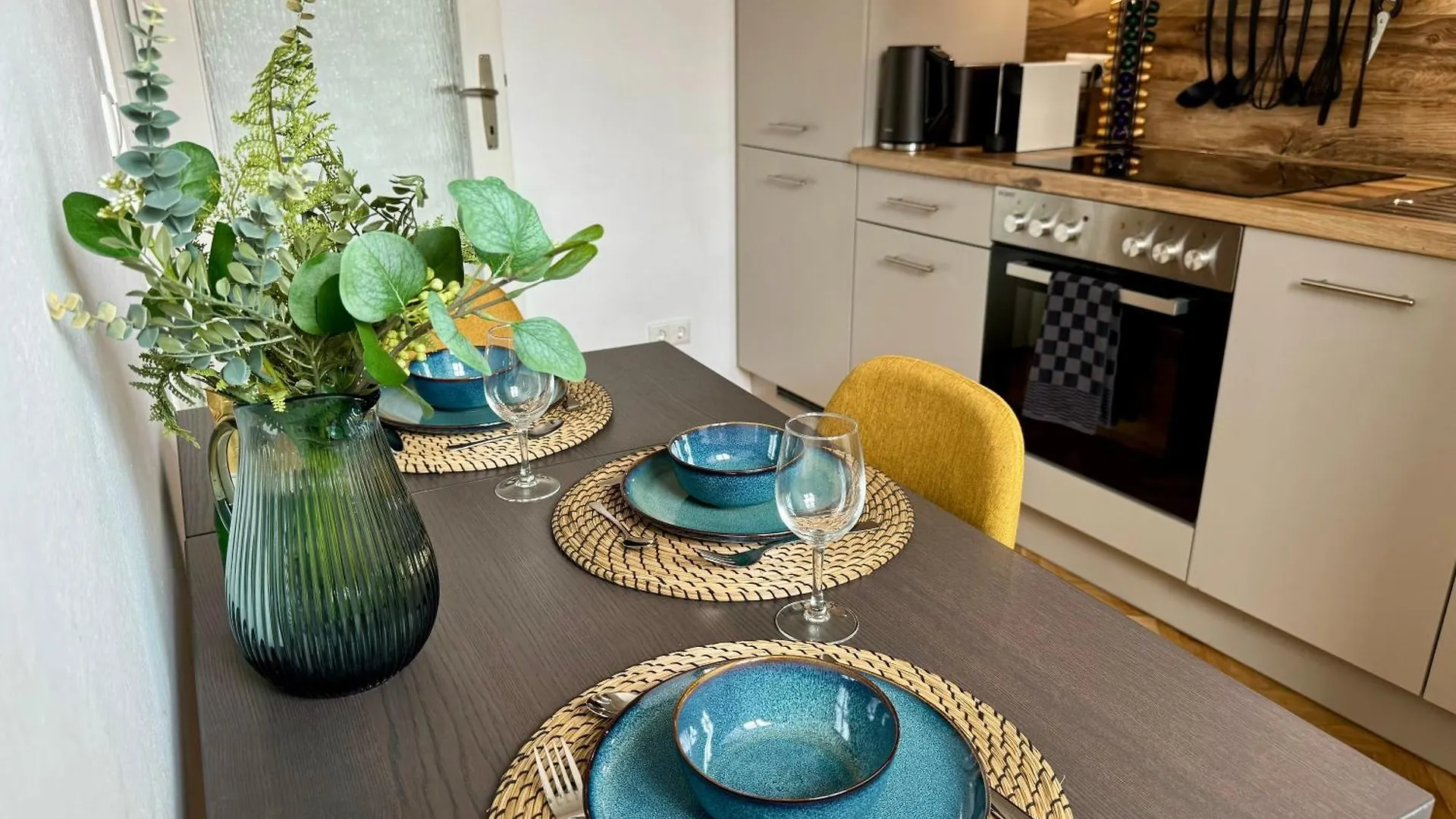 Apartment Boho Design Studio - Historic City Center With Free Parking & Aircon By Hero Homes Graz
